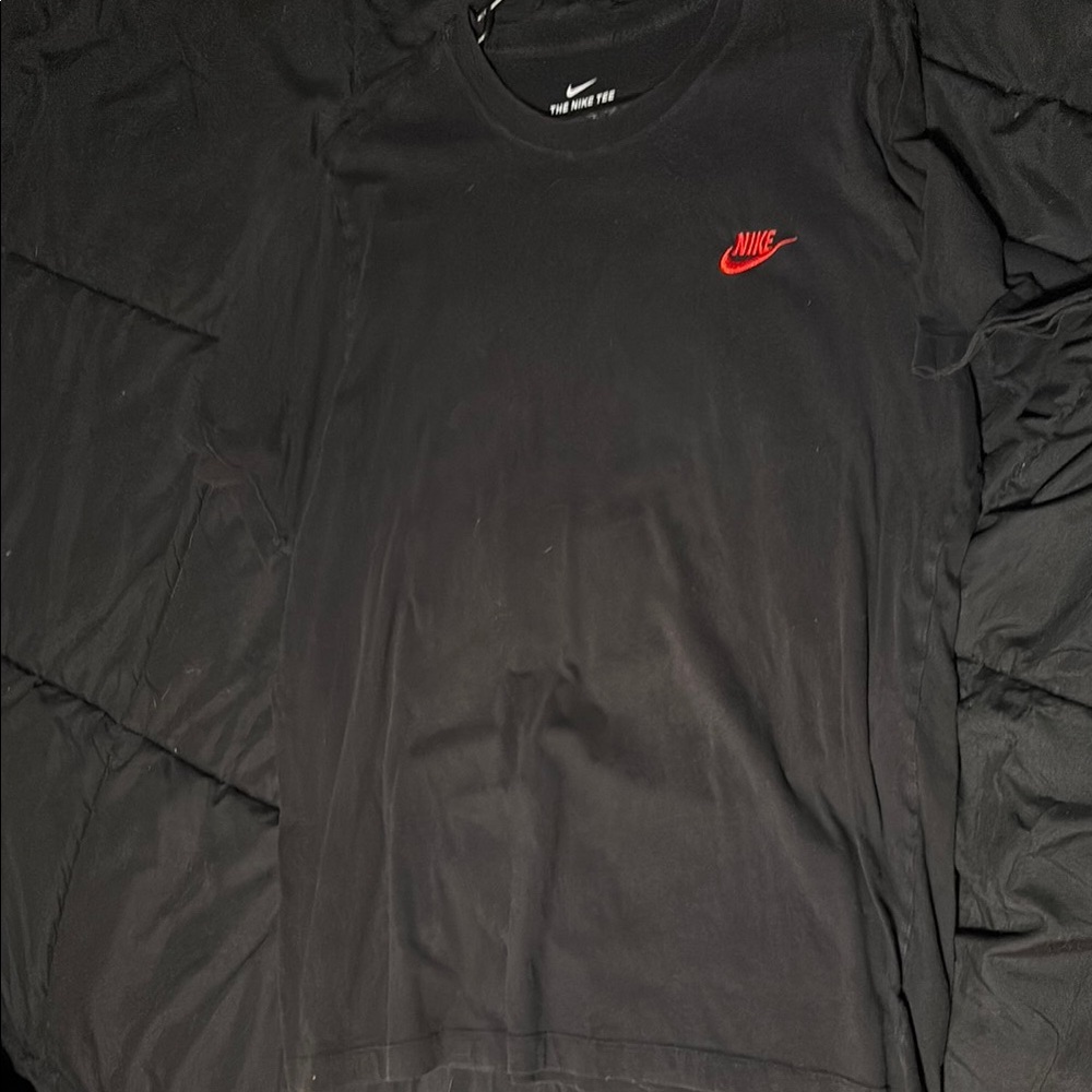 Nike Black and Red Short Sleeve Tee